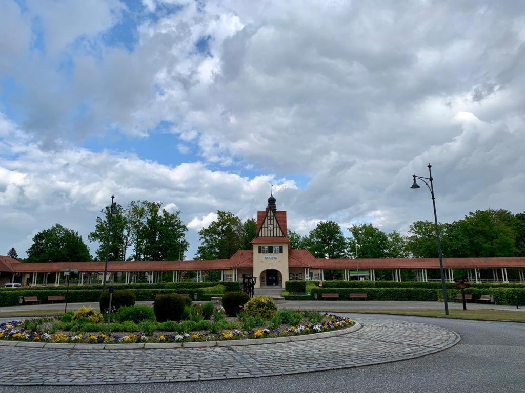 Neue Stillvolle Wohnung Im Steinbach Palais, Ideale Lage Bad Saarow Exterior foto